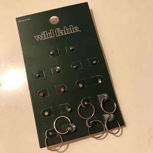 New Wild Fable Earring Set